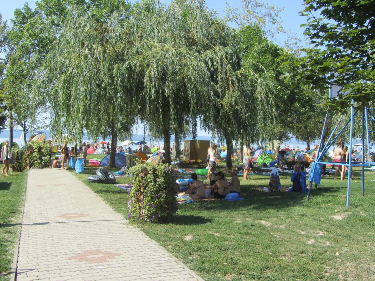 Ferienhaus Plattensee/Balaton Szolad Екстер'єр фото